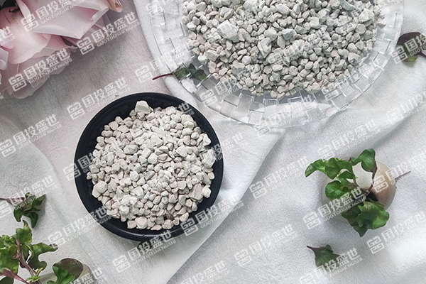 沸石顆粒：環(huán)境修復(fù)的生態(tài)守護者