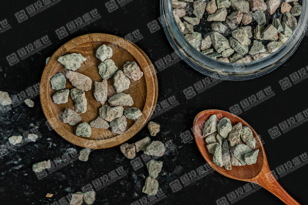 沸石顆粒和沸石粉哪個(gè)更適合在土壤修復(fù)中使用？-國投盛世