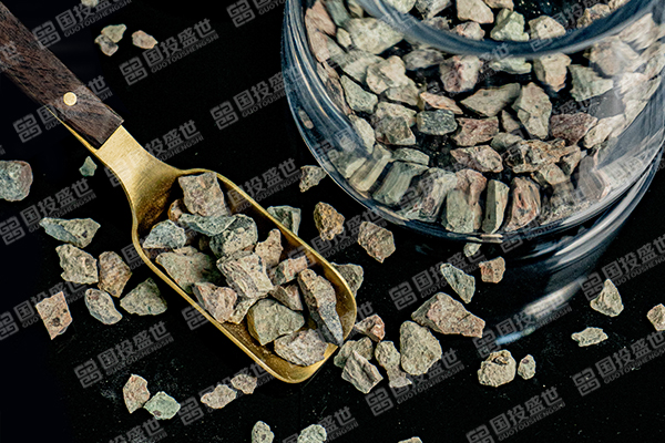 為什么說沸石是一種優(yōu)秀的天然納米材料？